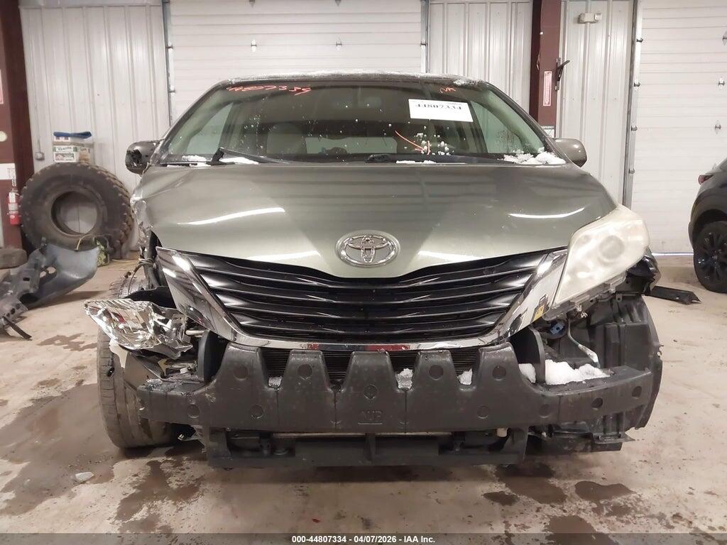 5TDKK3DC5ES502435 2014 TOYOTA SIENNA photo no. 6