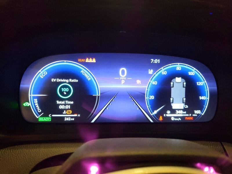 2026 TOYOTA CROWN LIMITED — Фото 9 из 13