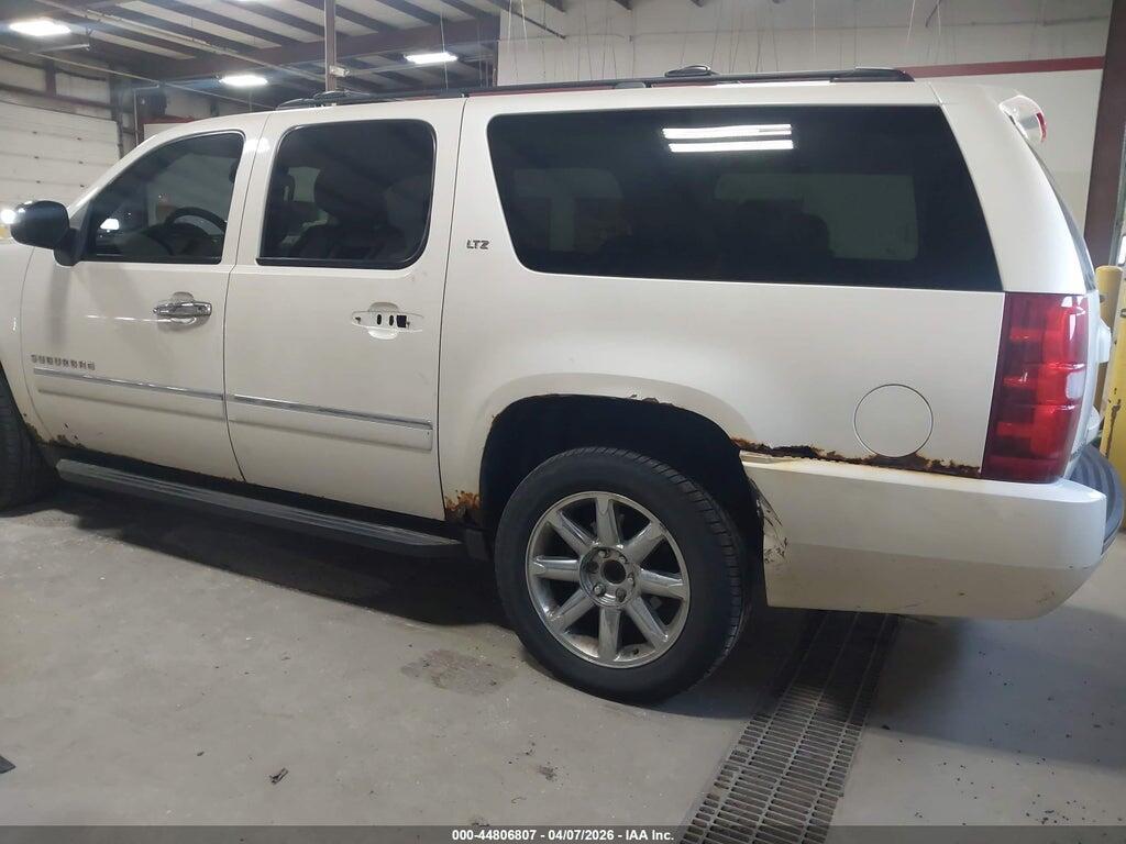 1GNUKKE31AR164047 2010 CHEVROLET SUBURBAN 1500 photo no. 3