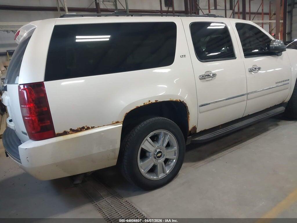 1GNUKKE31AR164047 2010 CHEVROLET SUBURBAN 1500 photo no. 4