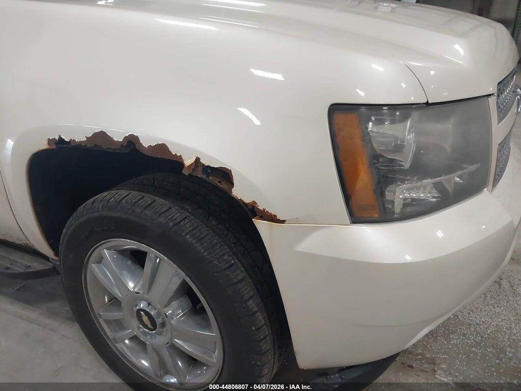 1GNUKKE31AR164047 2010 CHEVROLET SUBURBAN 1500 photo no. 6