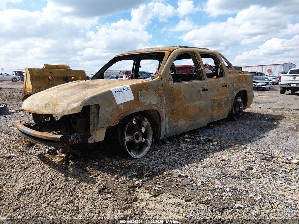 3GNMCEE06DG311407 2013 CHEVROLET AVALANCHE photo no. 2