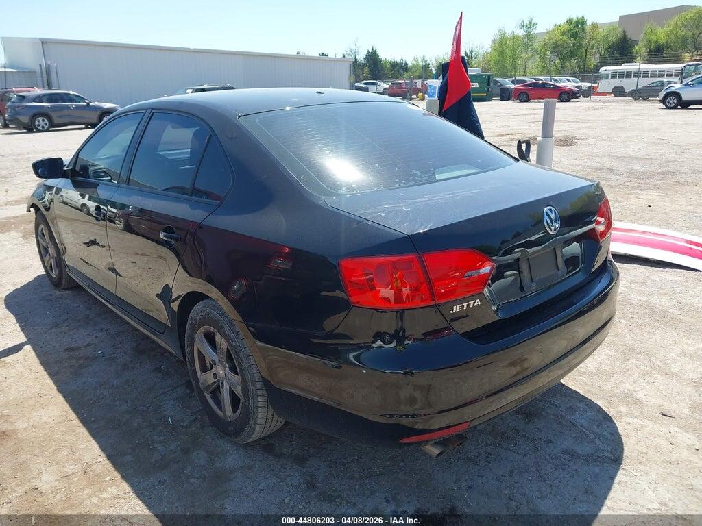 3VW2K7AJ6EM208095 2014 VOLKSWAGEN JETTA photo no. 3