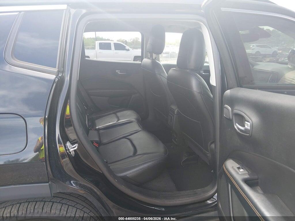 3C4NJCCB6JT122268 2018 JEEP COMPASS photo no. 8