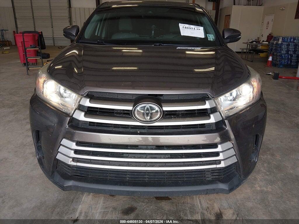 5TDZZRFH0JS263960 2018 TOYOTA HIGHLANDER photo no. 12