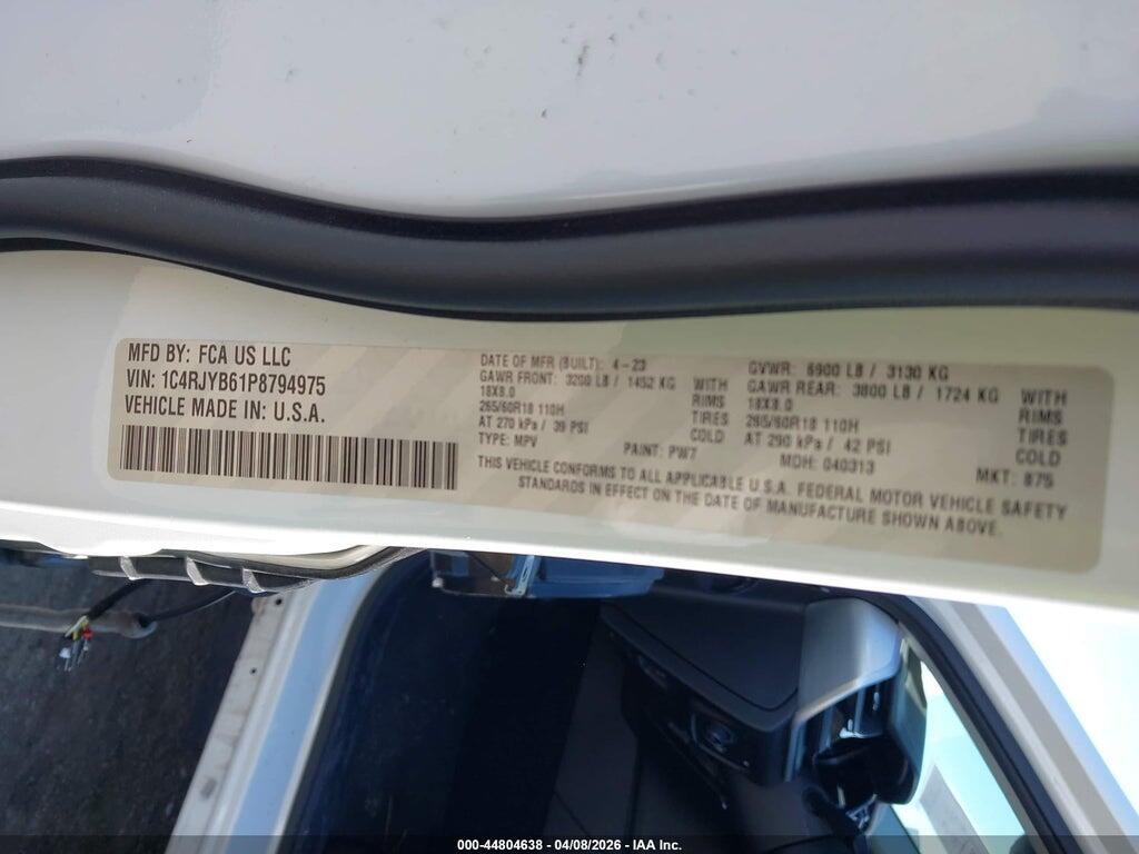 1C4RJYB61P8794975 2023 JEEP GRAND CHEROKEE 4XE photo no. 9