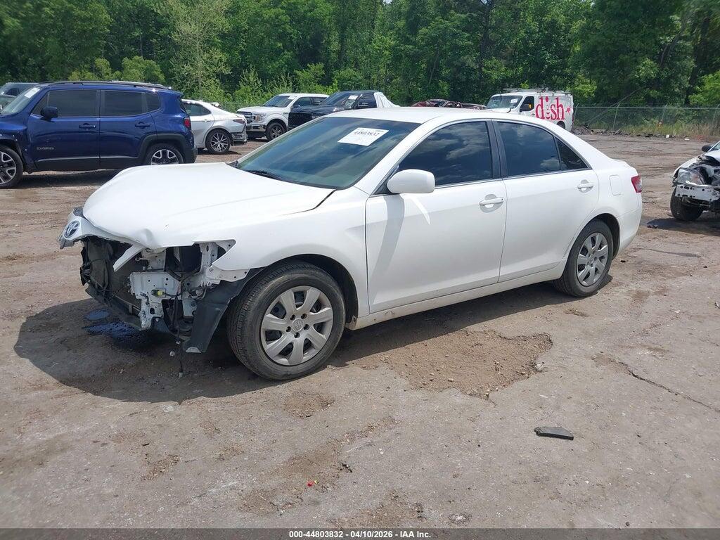 4T1BF3EK9BU642811 2011 TOYOTA CAMRY photo no. 2