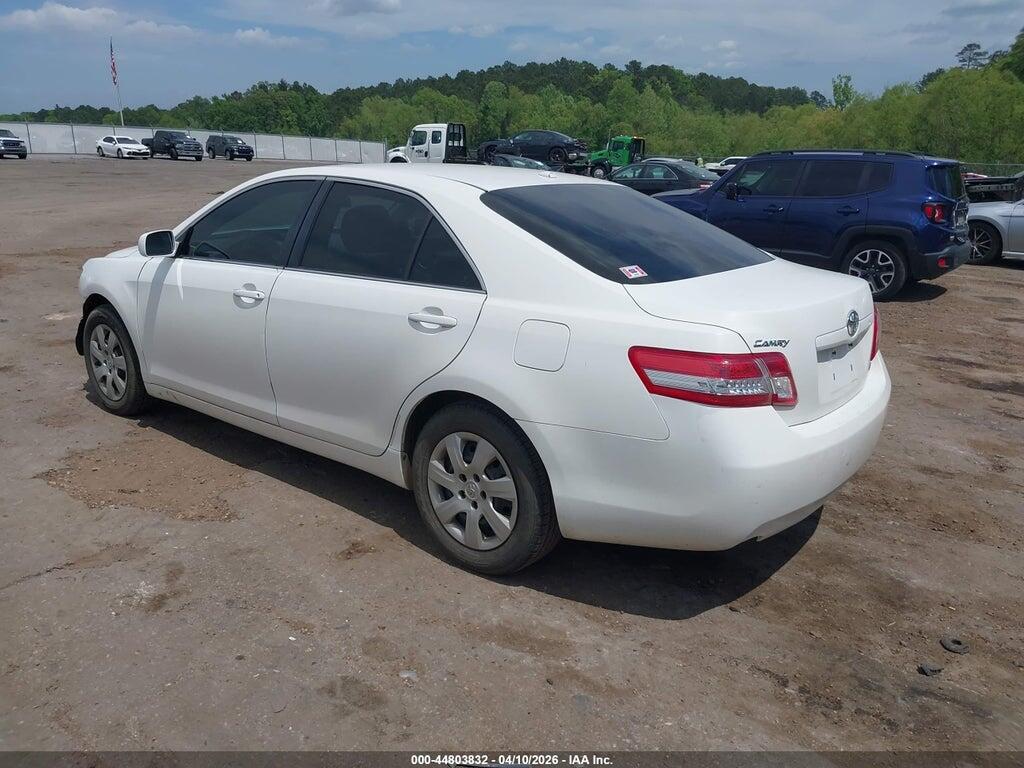 4T1BF3EK9BU642811 2011 TOYOTA CAMRY photo no. 3