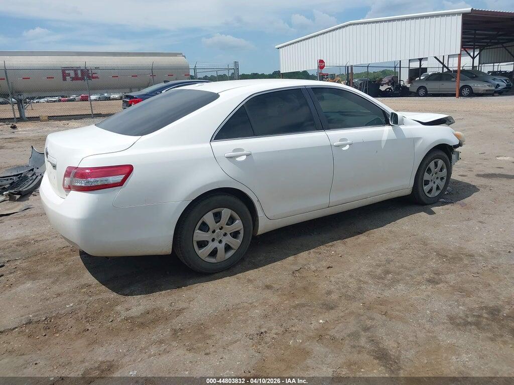 4T1BF3EK9BU642811 2011 TOYOTA CAMRY photo no. 4