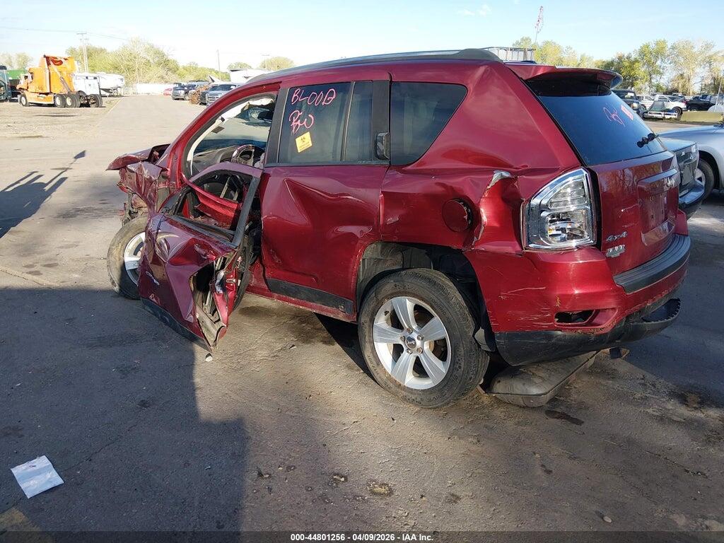 1C4NJDBB7DD207587 2013 JEEP COMPASS photo no. 3