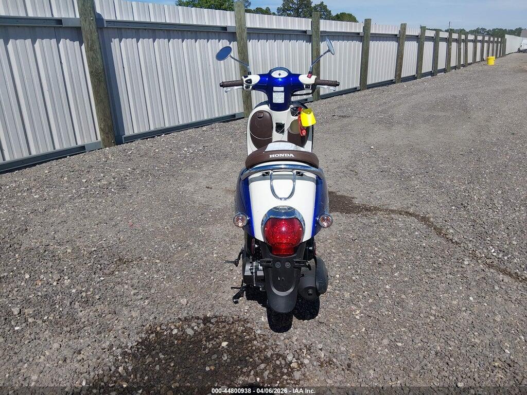 JH2AF7717RK700293 2024 HONDA NCW50 photo no. 6