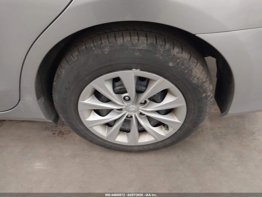 4T4BF1FKXFR501597 2015 TOYOTA CAMRY photo no. 12