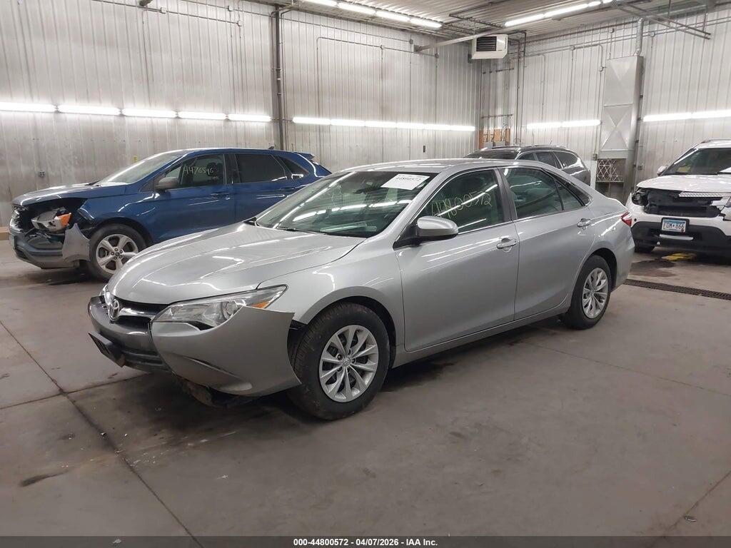 4T4BF1FKXFR501597 2015 TOYOTA CAMRY photo no. 2
