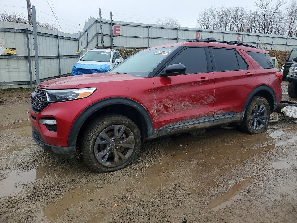 1FMSK8DH3NGA60995 2022 FORD EXPLORER photo no. 1