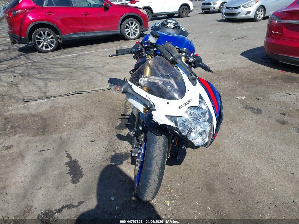 JS1GR7MA9T7101415 2026 SUZUKI GSX-R750 photo no. 5