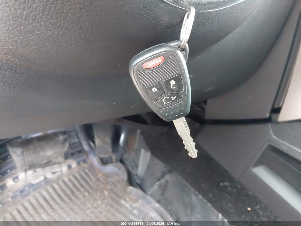 1C4PJMAK7CW205545 2012 JEEP LIBERTY photo no. 11