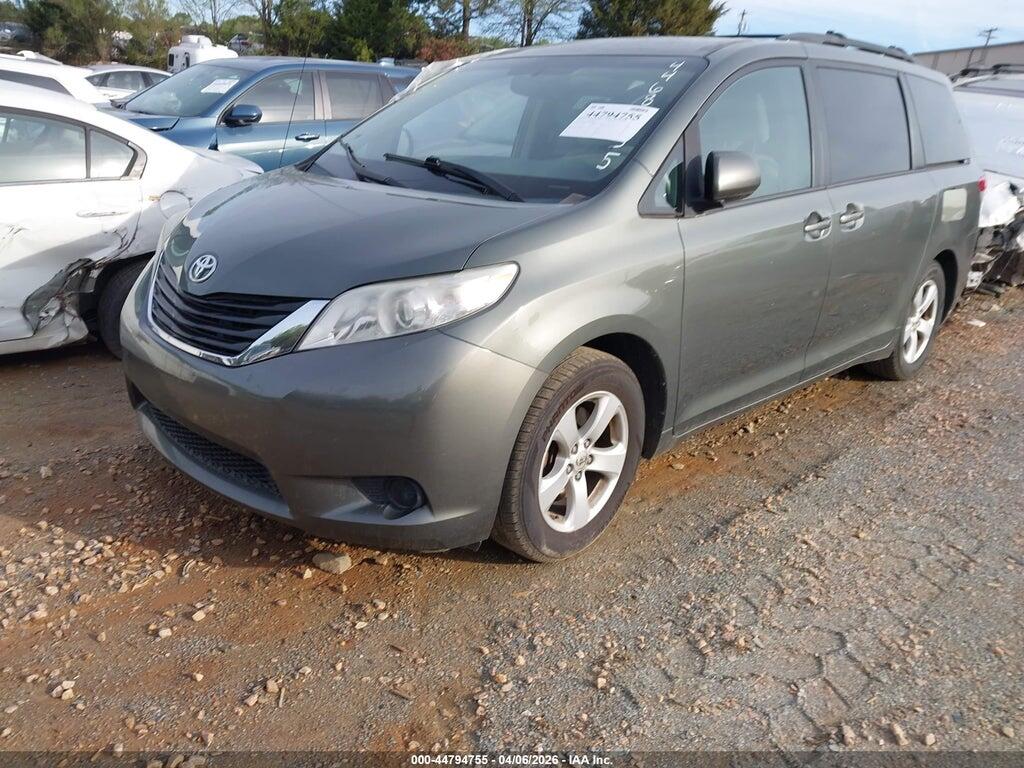 5TDKK3DC5DS333340 2013 TOYOTA SIENNA photo no. 2