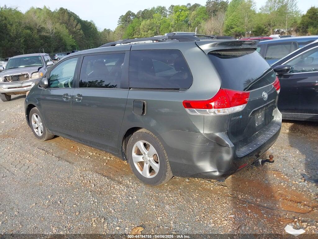 5TDKK3DC5DS333340 2013 TOYOTA SIENNA photo no. 3