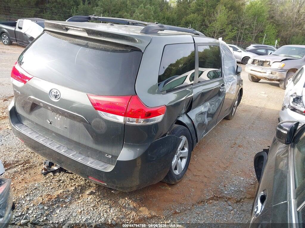 5TDKK3DC5DS333340 2013 TOYOTA SIENNA photo no. 4
