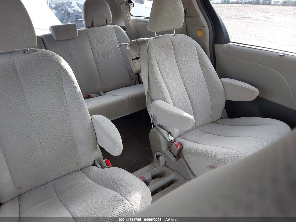 5TDKK3DC5DS333340 2013 TOYOTA SIENNA photo no. 8