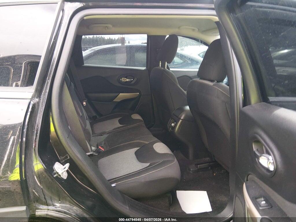 1C4PJMCB9JD564224 2018 JEEP CHEROKEE photo no. 8