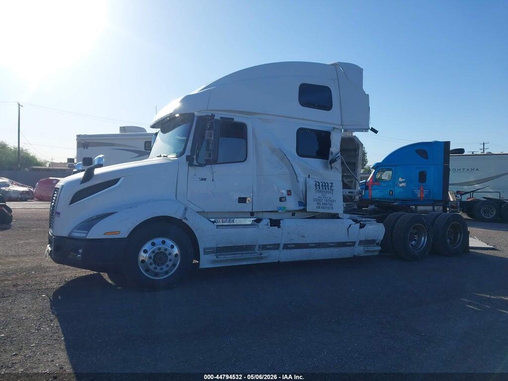 4V4NC9EH7KN215076 2019 VOLVO VNL photo no. 12