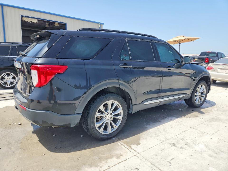2022 FORD EXPLORER XLT — Фото 3 из 14