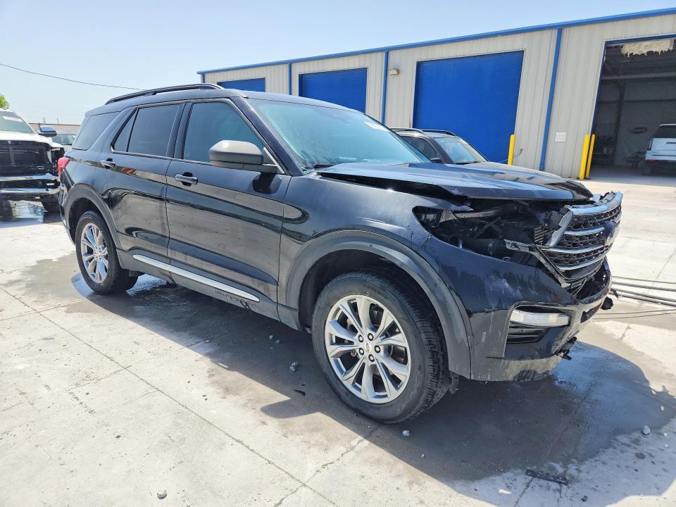 2022 FORD EXPLORER XLT — Фото 4 из 14
