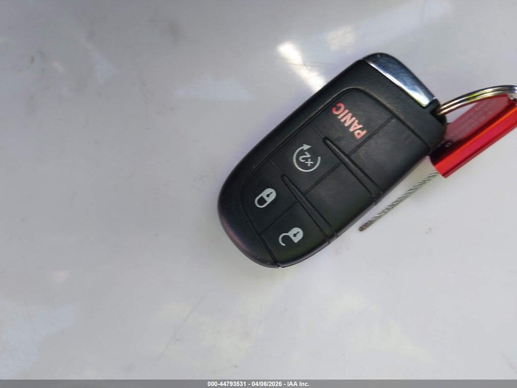 ZACCJAAB5HPF75507 2017 JEEP RENEGADE photo no. 11