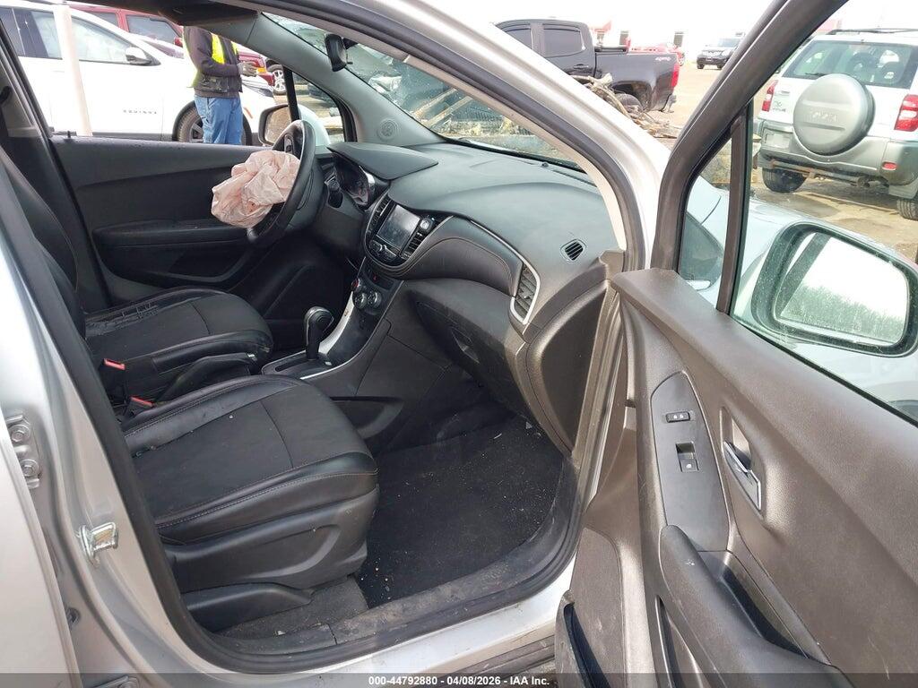 3GNCJLSB6HL286727 2017 CHEVROLET TRAX photo no. 5