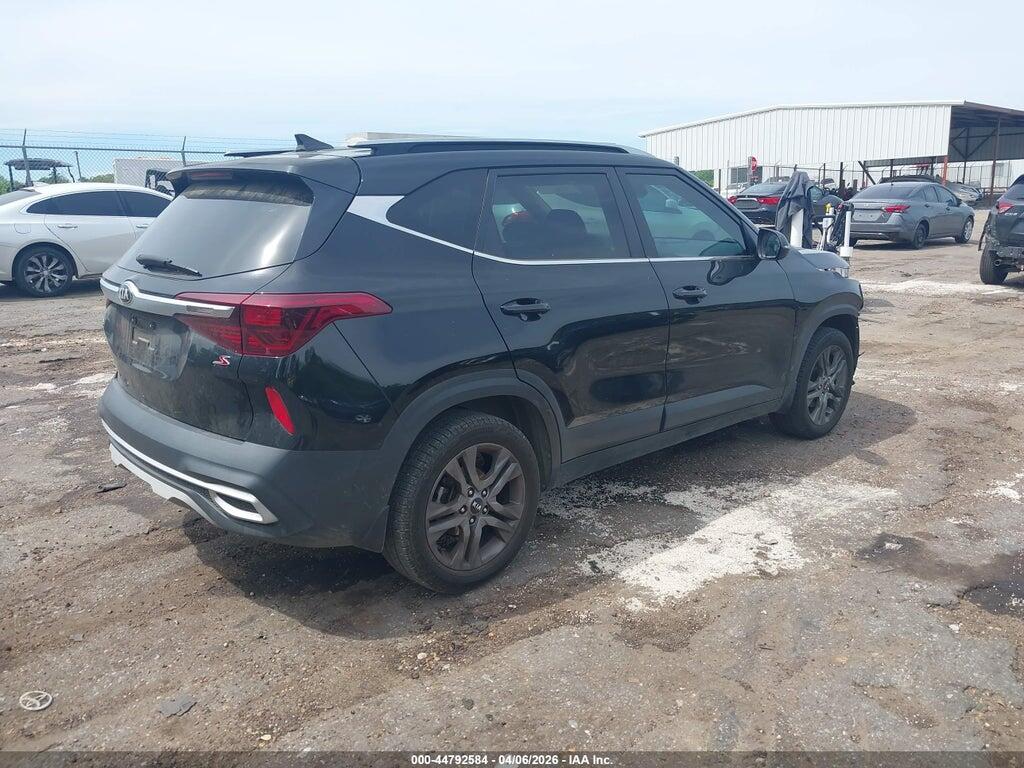 KNDEU2AA6M7107354 2021 KIA SELTOS photo no. 4