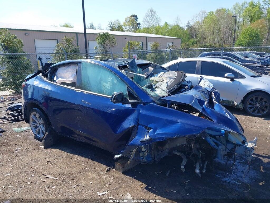 7SAYGDEE6NF395310 2022 TESLA MODEL Y photo no. 1