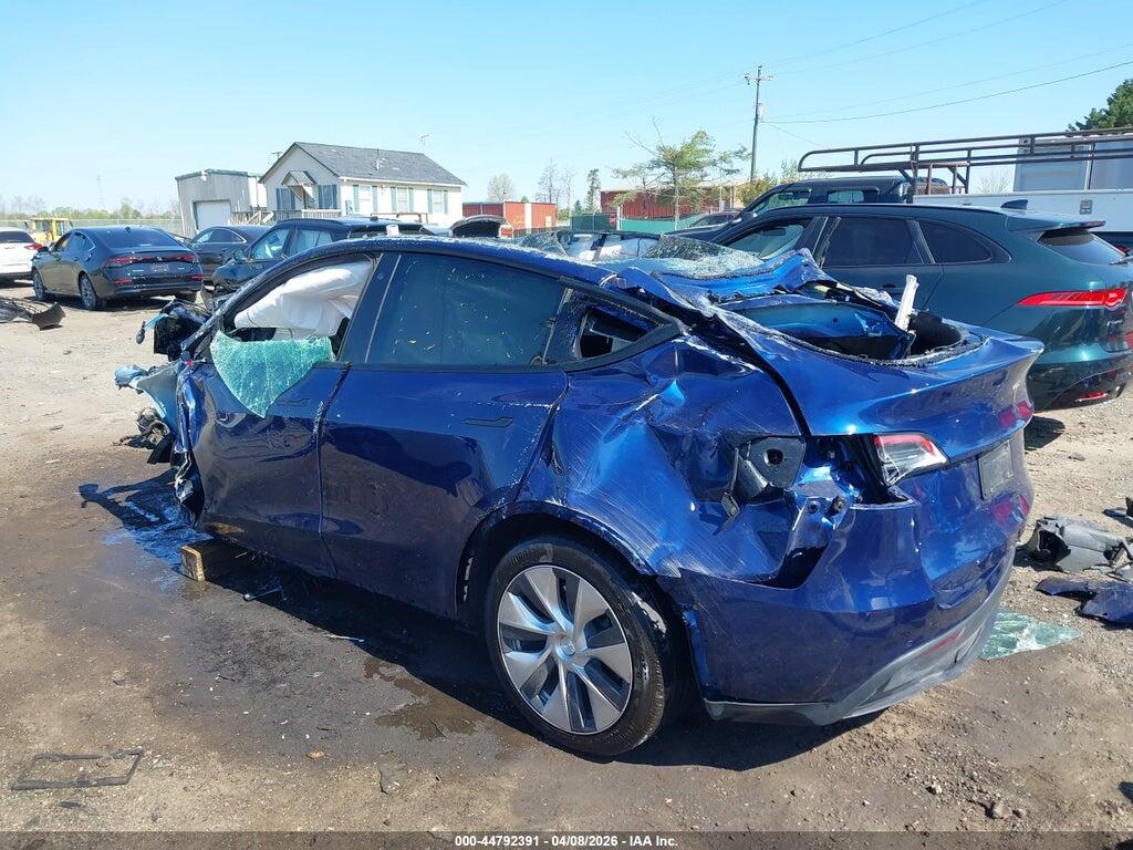 7SAYGDEE6NF395310 2022 TESLA MODEL Y photo no. 3
