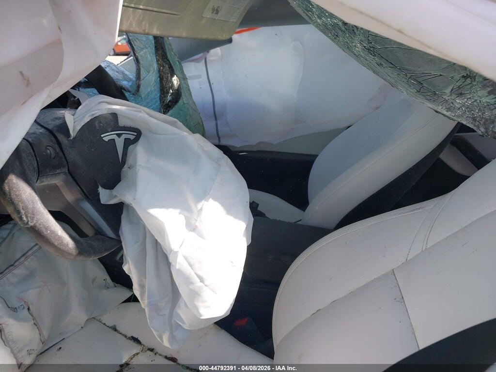 7SAYGDEE6NF395310 2022 TESLA MODEL Y photo no. 5