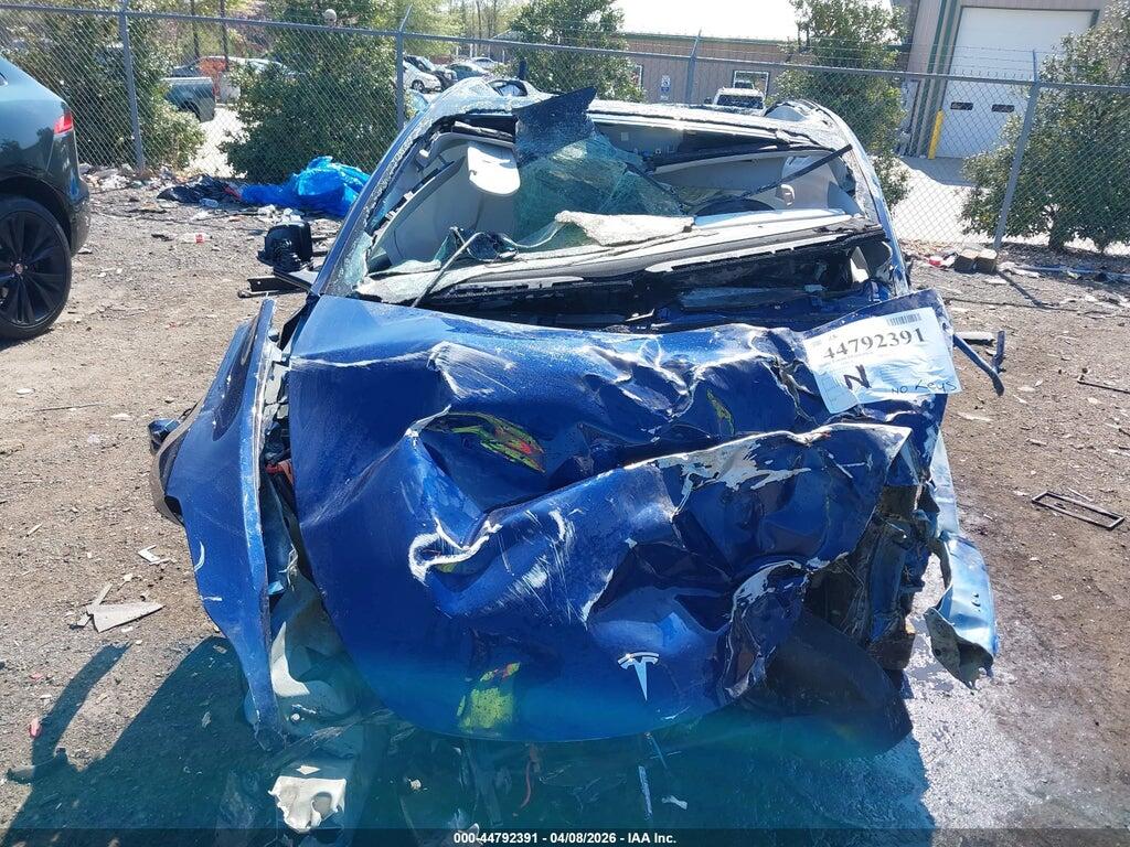 7SAYGDEE6NF395310 2022 TESLA MODEL Y photo no. 6