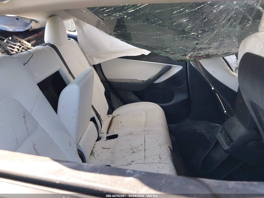 7SAYGDEE6NF395310 2022 TESLA MODEL Y photo no. 7