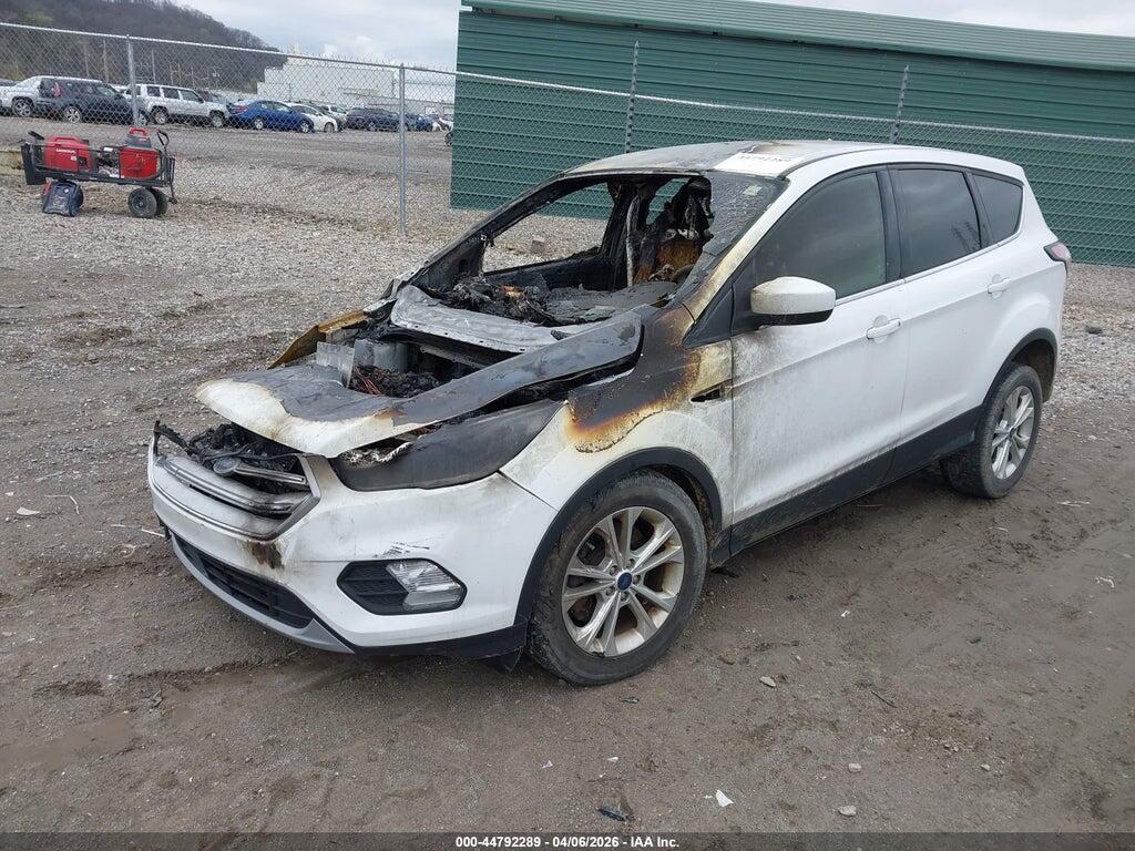 1FMCU9GD9HUD26152 2017 FORD ESCAPE photo no. 2
