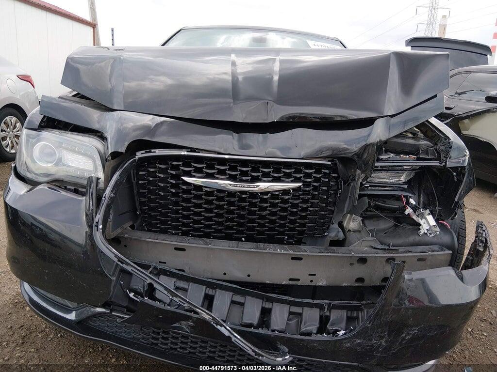 2C3CCAGGXFH808717 2015 CHRYSLER 300 photo no. 12