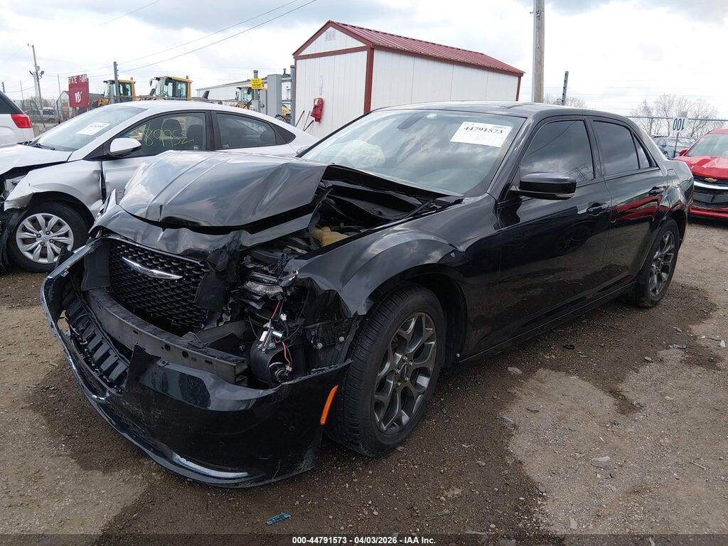 2C3CCAGGXFH808717 2015 CHRYSLER 300 photo no. 2