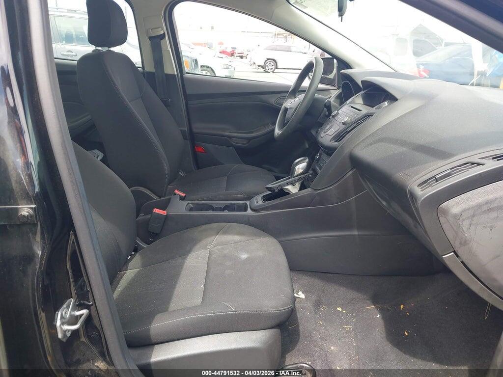 1FADP3E26HL348216 2017 FORD FOCUS photo no. 5