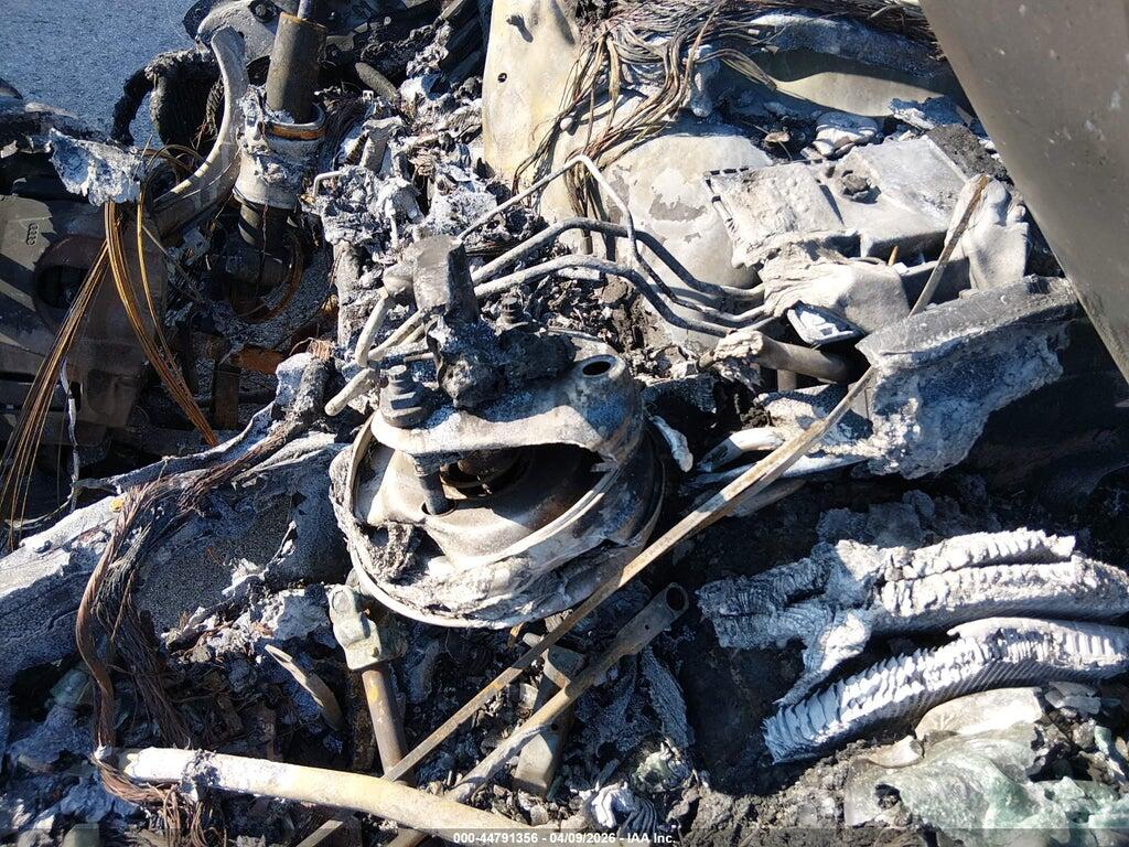 WAU44AFD4HN020835 2017 AUDI A8 L photo no. 7