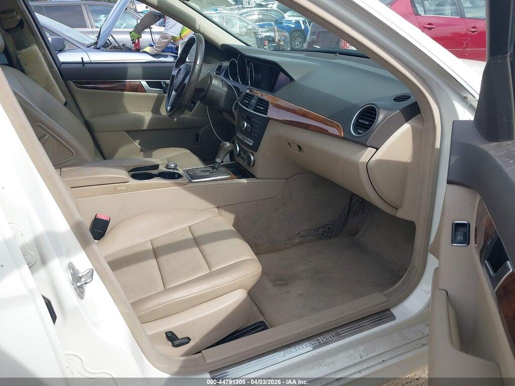 WDDGF4HB7CA625879 2012 MERCEDES-BENZ C 250 photo no. 5