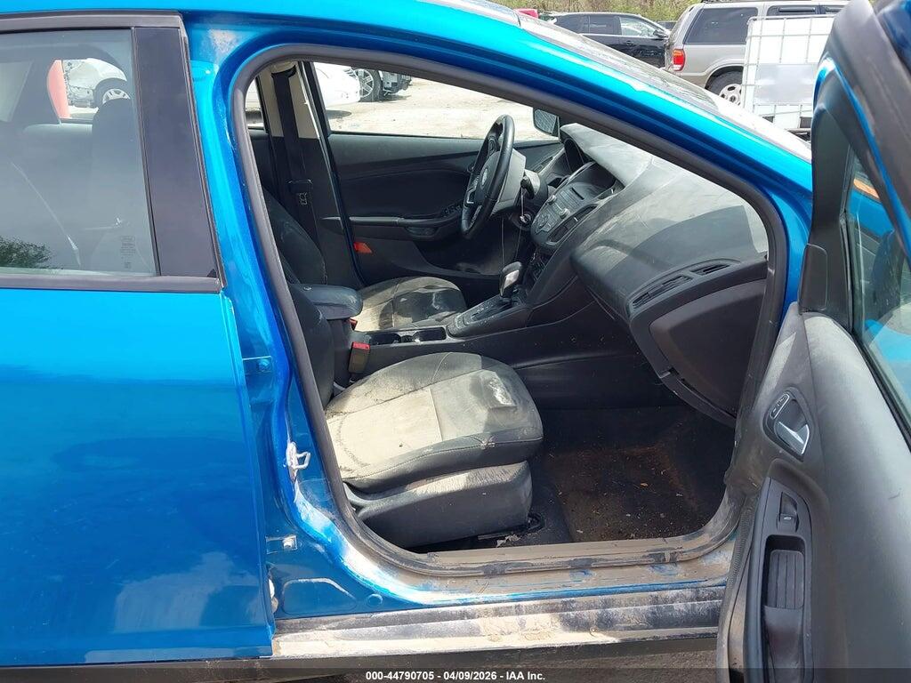 1FADP3FE6HL245029 2017 FORD FOCUS photo no. 5