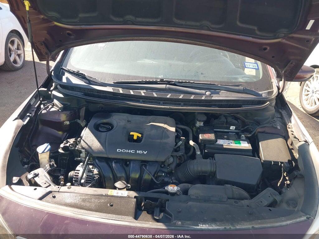 3KPFK4A76HE084724 2017 KIA FORTE photo no. 10