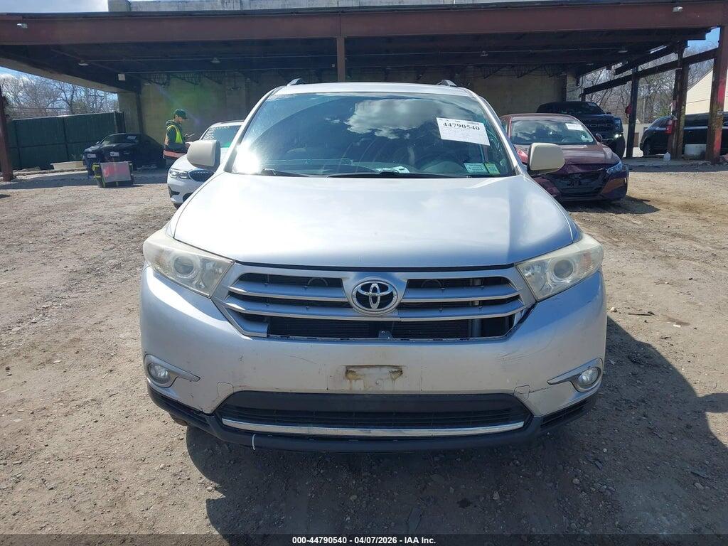 5TDBK3EH3BS086195 2011 TOYOTA HIGHLANDER photo no. 12