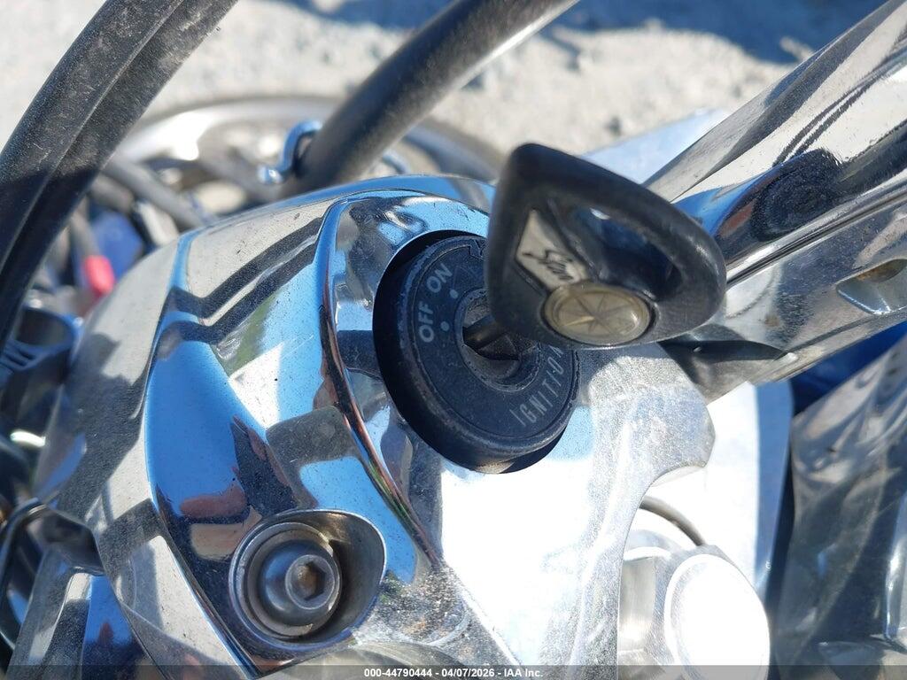 JYAVP27E68A002481 2008 YAMAHA XV1900 photo no. 11