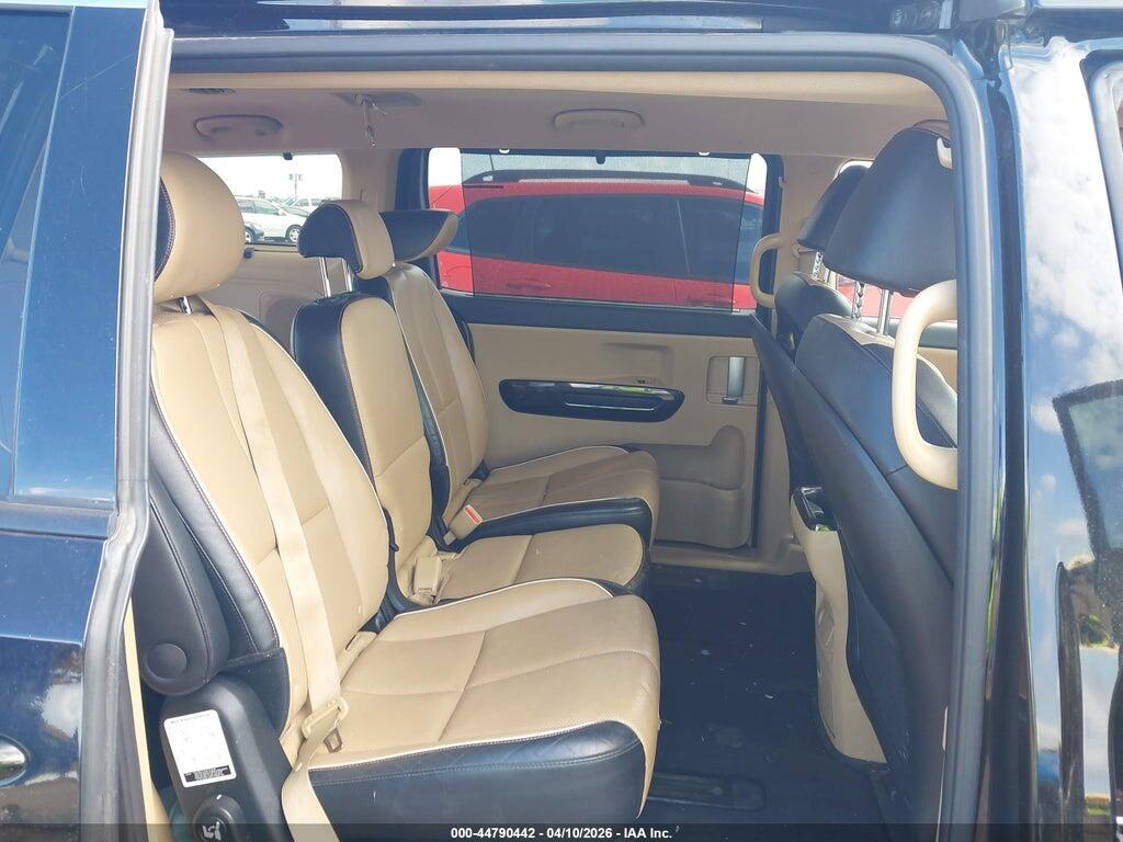 KNDMC5C11J6376196 2018 KIA SEDONA photo no. 8
