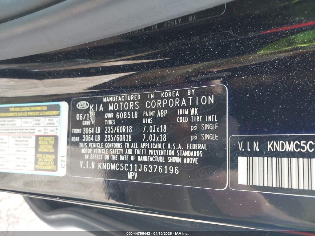KNDMC5C11J6376196 2018 KIA SEDONA photo no. 9