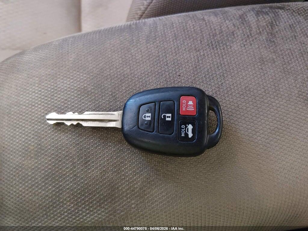 2T1BURHE4GC482974 2016 TOYOTA COROLLA photo no. 11