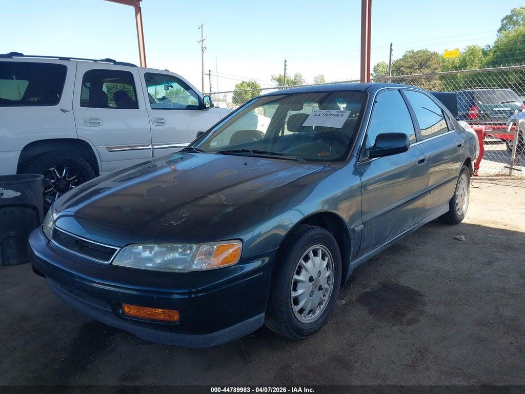1HGCD5635TA040302 1996 HONDA ACCORD photo no. 2